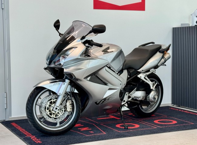 Honda VFR 800
