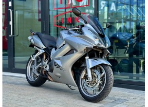 Honda VFR 800
