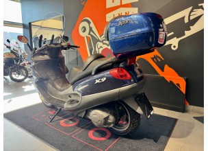 Piaggio X9 