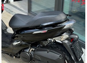 Yamaha Majesty S