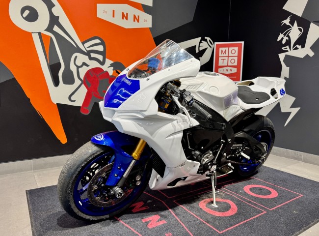 Yamaha R1 1000cc