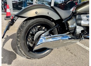 BMW R 18
