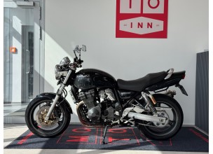 Suzuki GSX 750 Inazuma