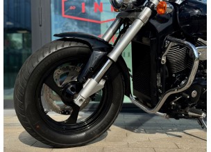 Suzuki VZ 800 Intruder
