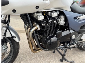 Kawasaki ZR 750