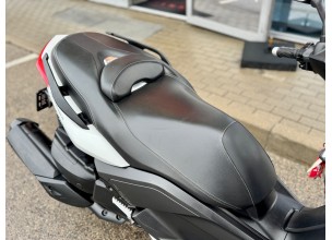 Yamaha X-Max 400