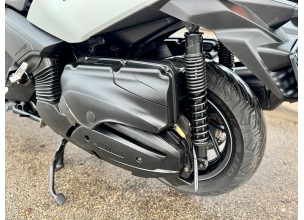 Yamaha X-Max 400