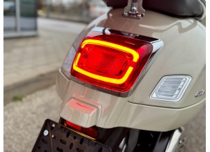 ﻿﻿﻿Piaggio Vespa GTS 300