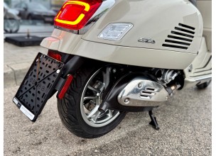 ﻿﻿﻿Piaggio Vespa GTS 300