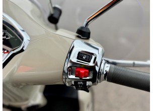 ﻿﻿﻿Piaggio Vespa GTS 300