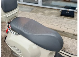 ﻿﻿﻿Piaggio Vespa GTS 300