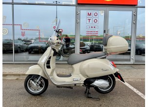 ﻿﻿﻿Piaggio Vespa GTS 300