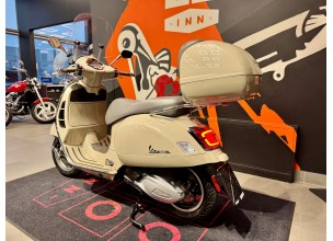 ﻿﻿﻿Piaggio Vespa GTS 300