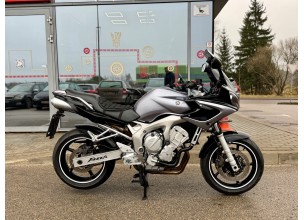 Yamaha FZ6