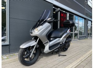 Yamaha X-max 